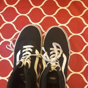 Women’s black high top vans size 8.5